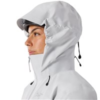 Arc'teryx Women's Beta AR Jacket - Arctic Silk / Solitude